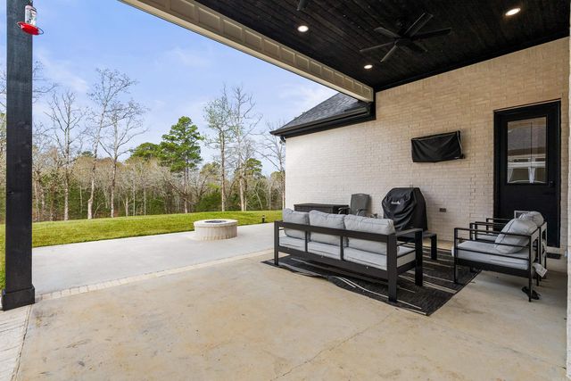 3915 Orchard Lane, Conway, AR 72034