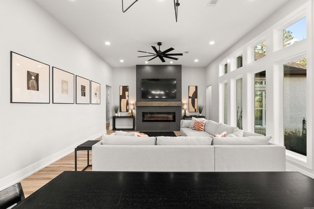 3915 Orchard Lane, Conway, AR 72034