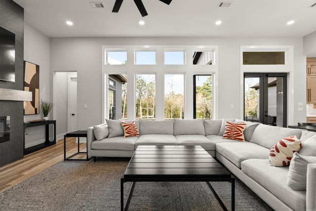 3915 Orchard Lane, Conway, AR 72034