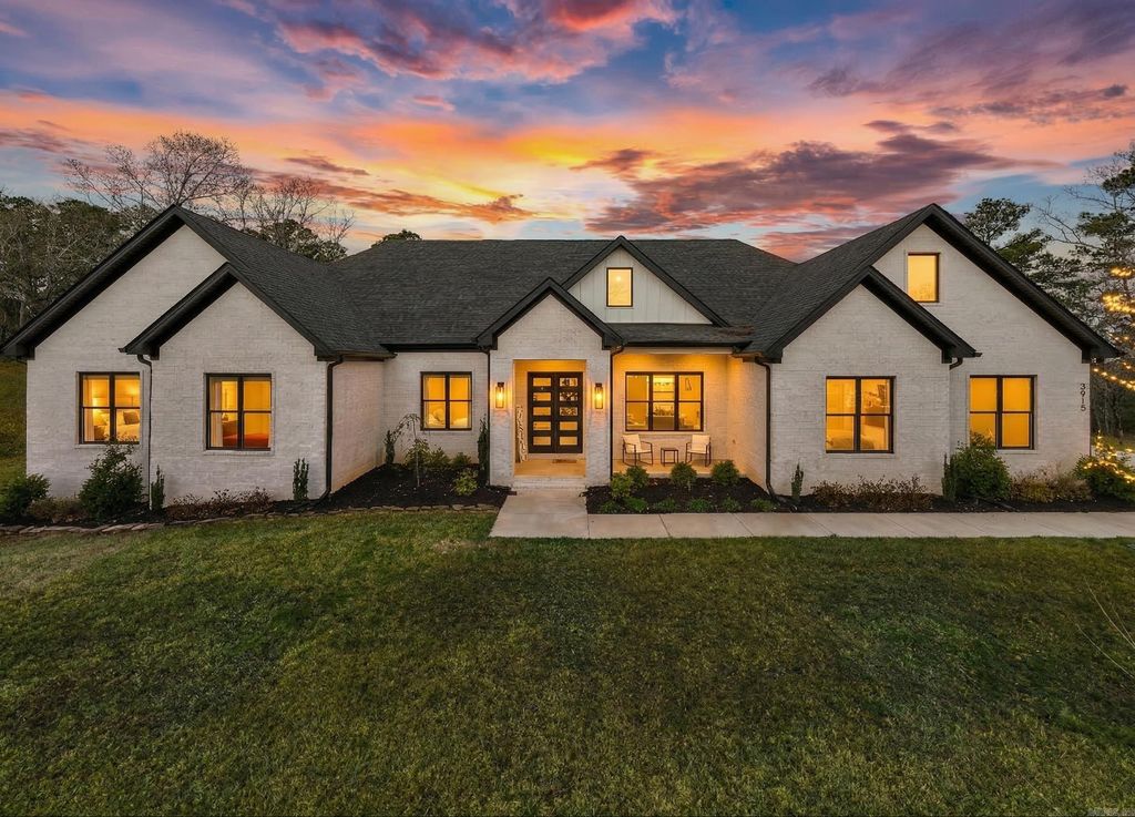 3915 Orchard Lane, Conway, AR 72034