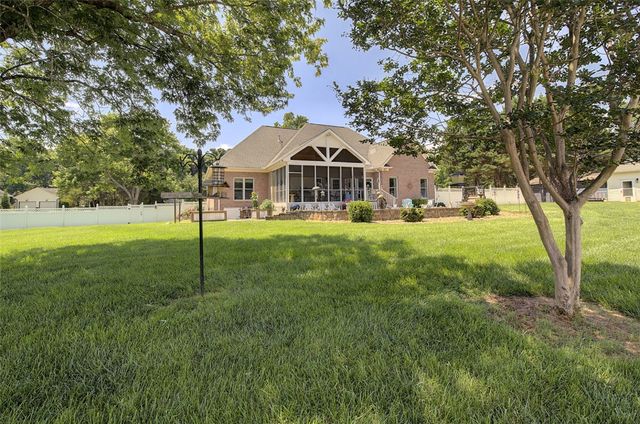 9 Montague Circle, Greenville, SC 29617