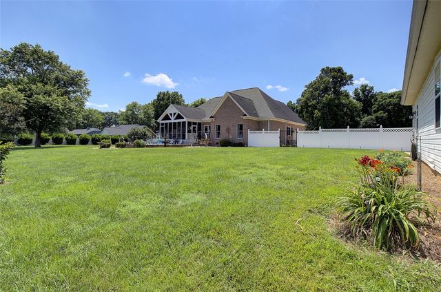 9 Montague Circle, Greenville, SC 29617