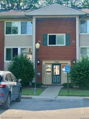 7382 Central Street 2, Westland, MI 48185