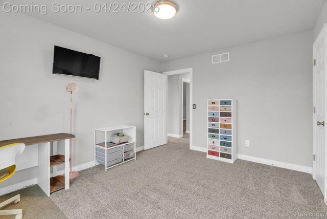 100 Capitol Drive, Marysville, MI 48040