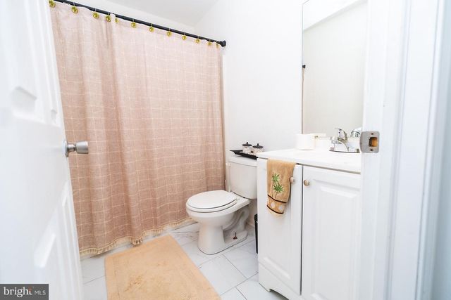 3 UNION ST, Marcus Hook, PA 19061