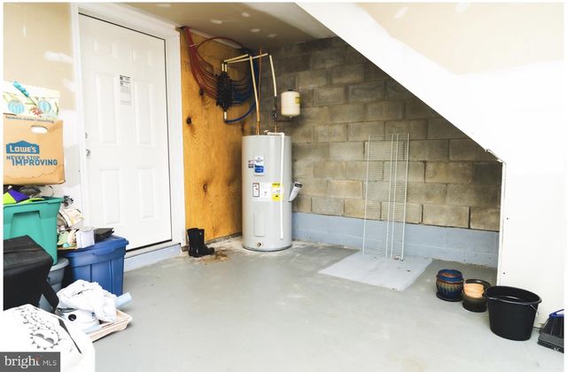 3 UNION ST, Marcus Hook, PA 19061