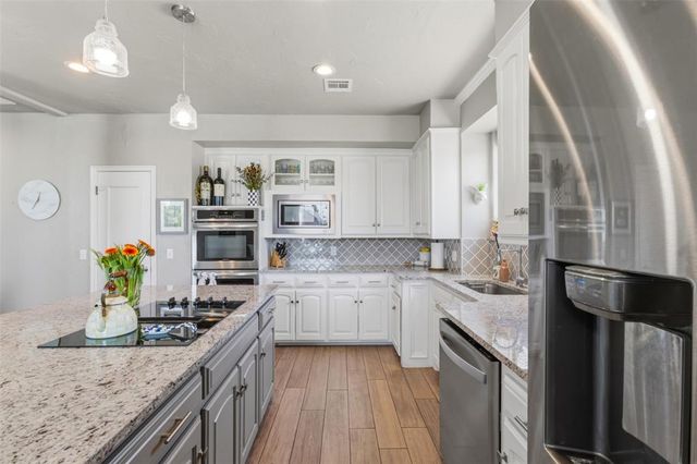 921 Gleneagles Drive, Edmond, OK 73013