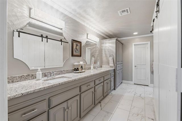 921 Gleneagles Drive, Edmond, OK 73013