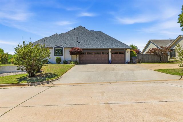 921 Gleneagles Drive, Edmond, OK 73013