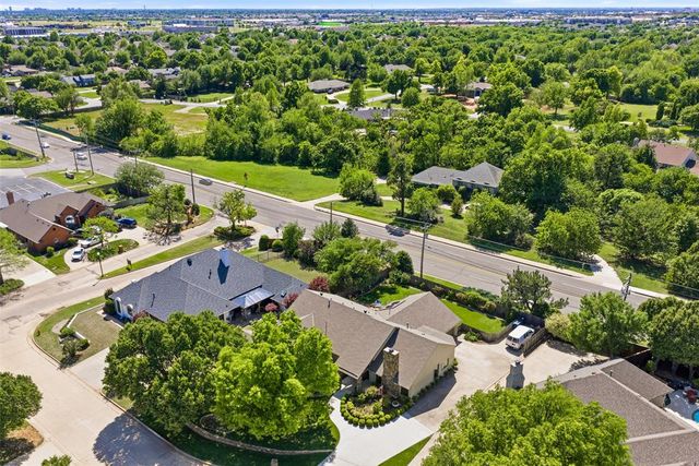 921 Gleneagles Drive, Edmond, OK 73013