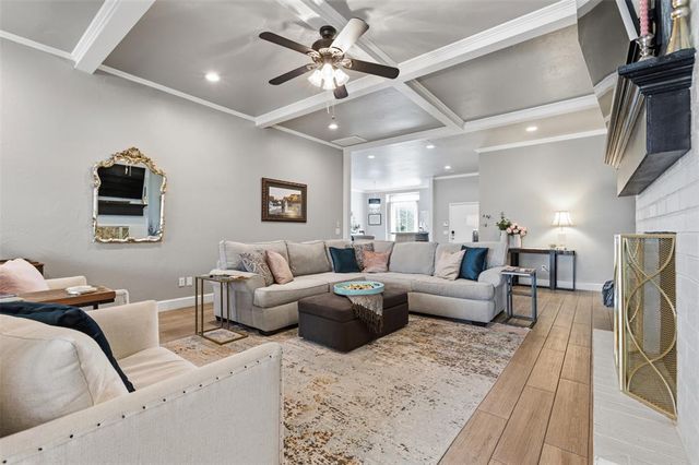 921 Gleneagles Drive, Edmond, OK 73013
