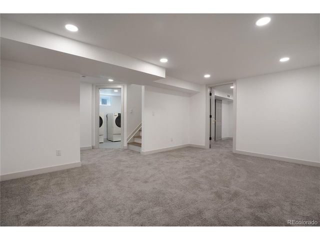 451 Lansing St, Aurora, CO 80010
