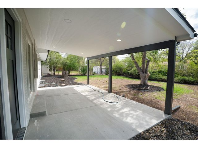 451 Lansing St, Aurora, CO 80010
