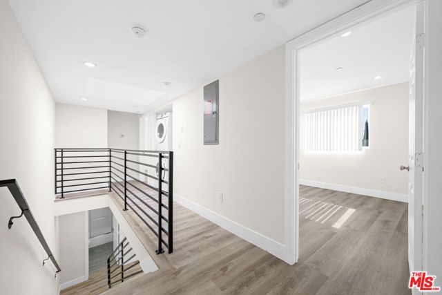 636 W 76th Street, Los Angeles, CA 90044