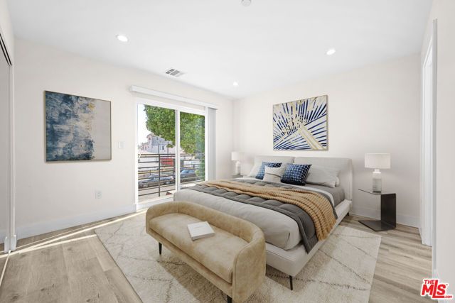 636 W 76th Street, Los Angeles, CA 90044