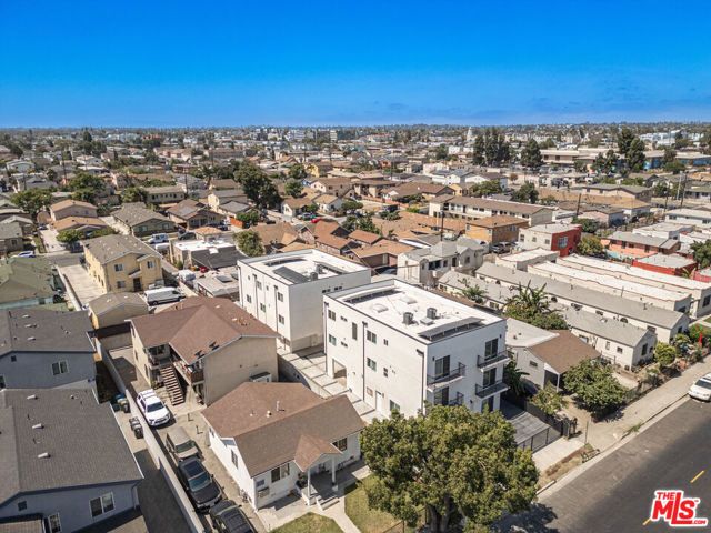 636 W 76th Street, Los Angeles, CA 90044