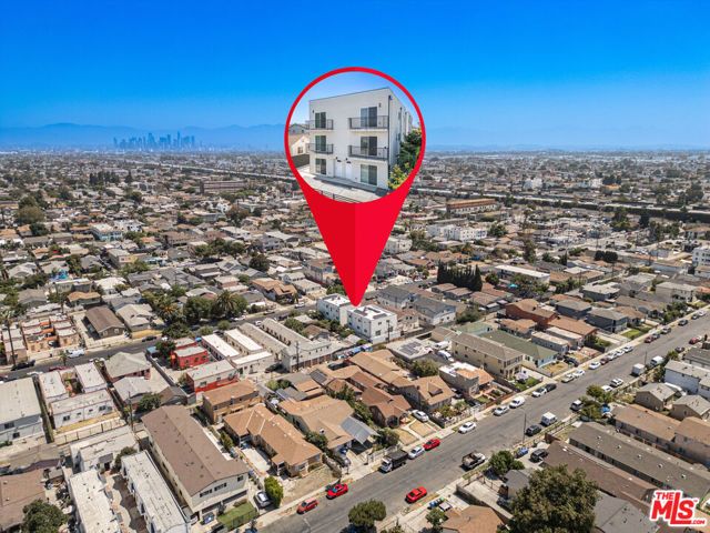 636 W 76th Street, Los Angeles, CA 90044