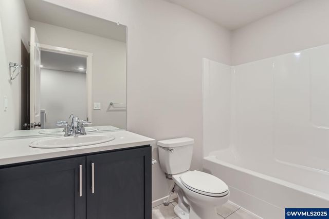 857 Sifuentez Ct, Woodburn, OR 97071