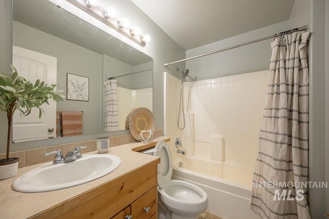 11500 W Graham Ave, Nampa, ID 83651