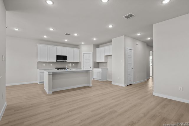 8103 CHAMPION CREEK, San Antonio, TX 78252