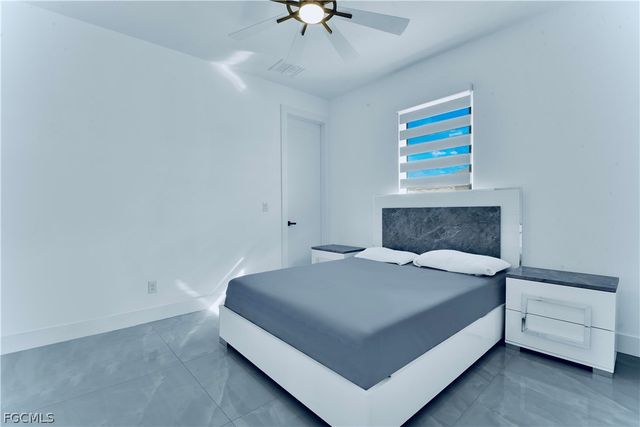 18 Nelson RD N, Cape Coral, FL 33993