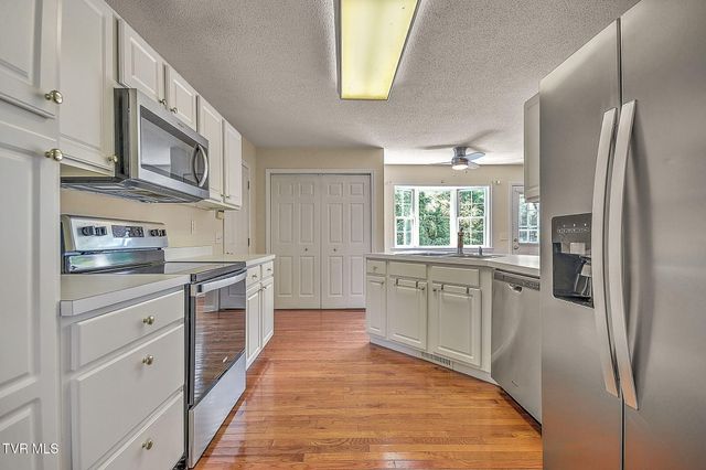 20569 Hedgerow Hill, Bristol, VA 24202