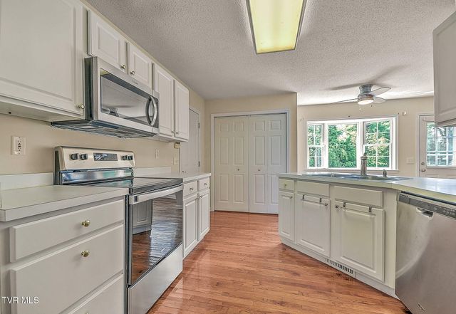 20569 Hedgerow Hill, Bristol, VA 24202