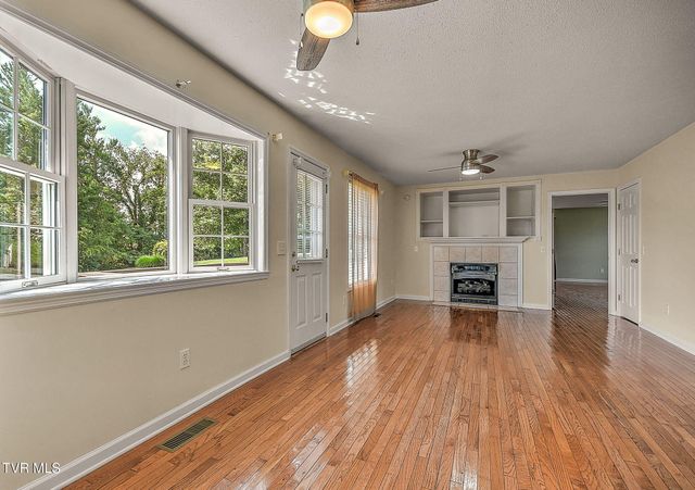 20569 Hedgerow Hill, Bristol, VA 24202