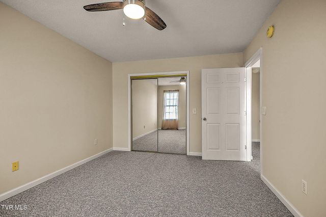 20569 Hedgerow Hill, Bristol, VA 24202