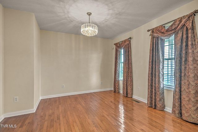 20569 Hedgerow Hill, Bristol, VA 24202