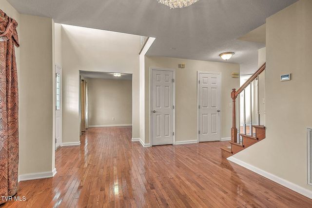 20569 Hedgerow Hill, Bristol, VA 24202
