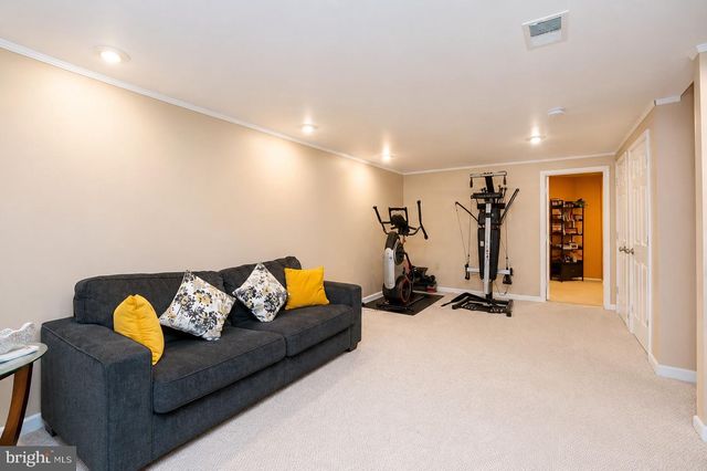 704 DAHLIA CIRCLE, Dayton, NJ 08810