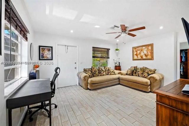 5120 SW 26th Ave 1-2, Dania Beach, FL 33312