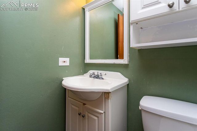 616 Lansing Drive, Colorado Springs, CO 80909