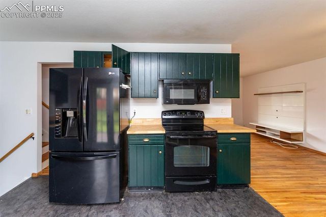 616 Lansing Drive, Colorado Springs, CO 80909