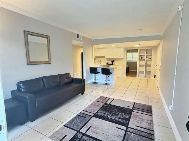 102 QUINTARD AVENUE, Orlando, FL 32811