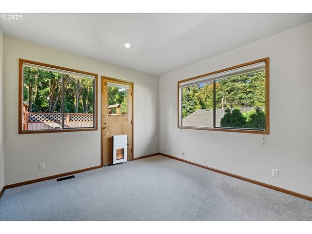 2635 Sw SHERWOOD Pl, Portland, OR 97201
