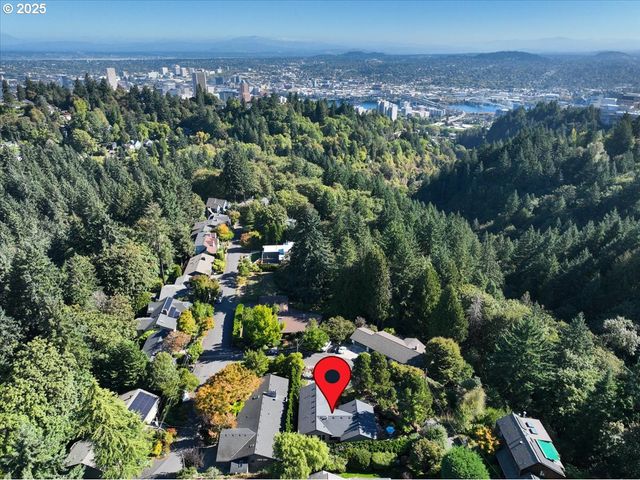 2635 Sw SHERWOOD Pl, Portland, OR 97201