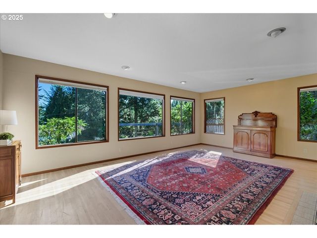 2635 Sw SHERWOOD Pl, Portland, OR 97201