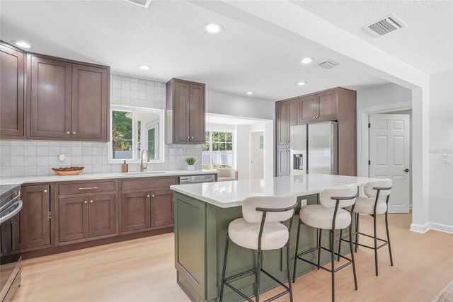 4909 S ZION STREET, Tampa, FL 33611