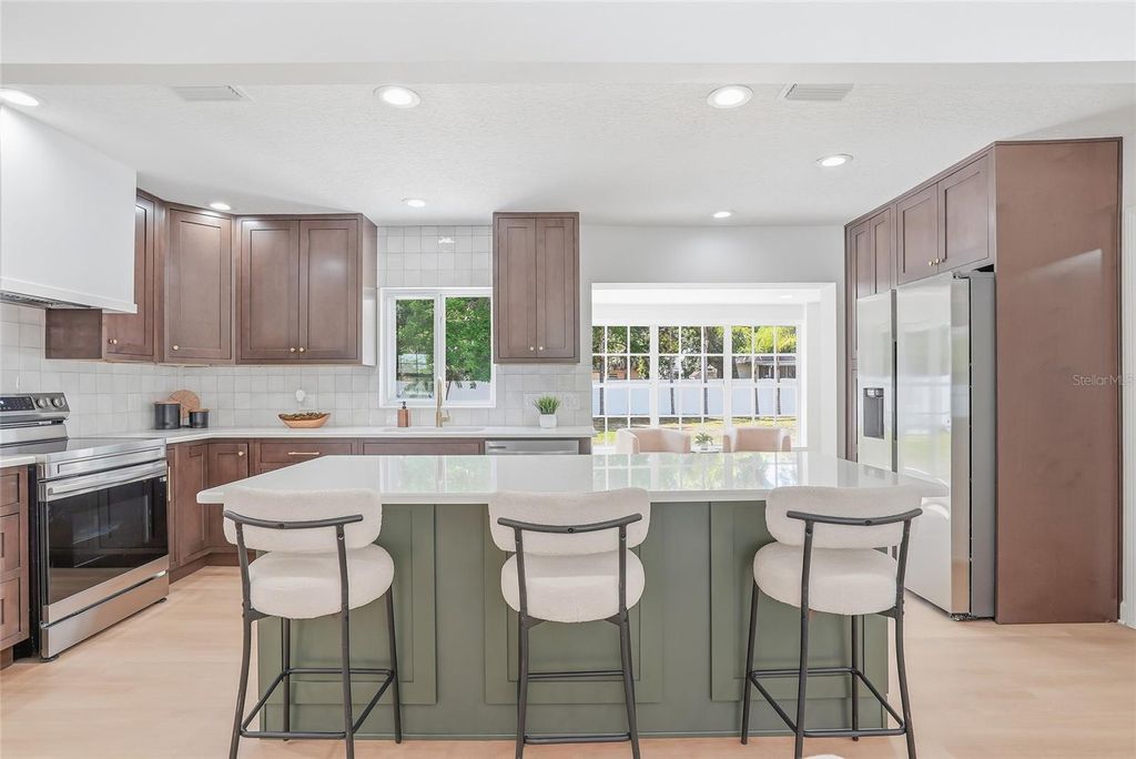 Image 11 of property listing at 4909 S ZION STREET, Tampa, FL 33611