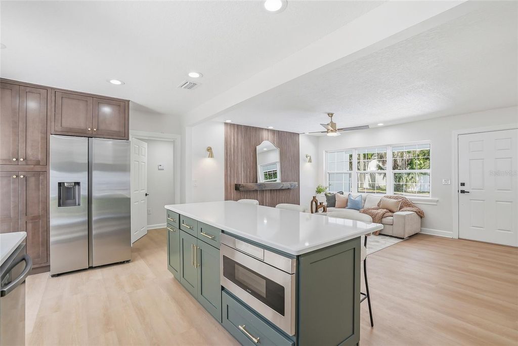 Image 14 of property listing at 4909 S ZION STREET, Tampa, FL 33611