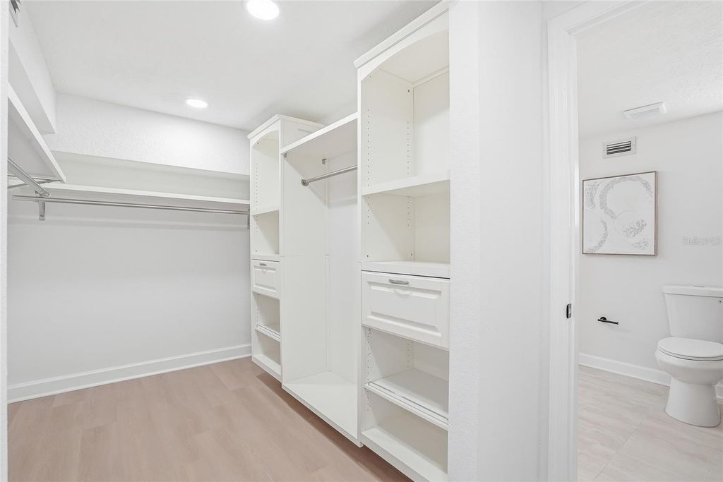 Image 22 of property listing at 4909 S ZION STREET, Tampa, FL 33611