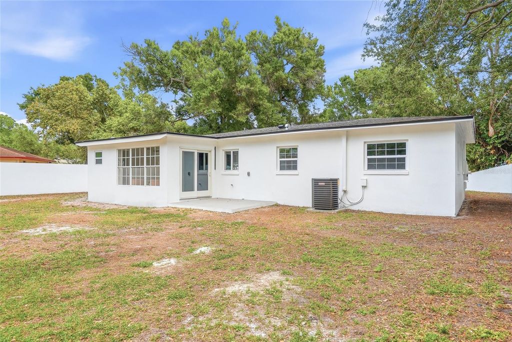 Image 34 of property listing at 4909 S ZION STREET, Tampa, FL 33611