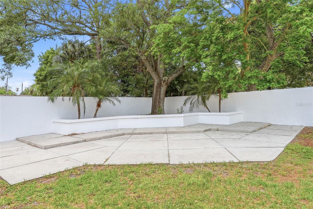 Image 35 of property listing at 4909 S ZION STREET, Tampa, FL 33611