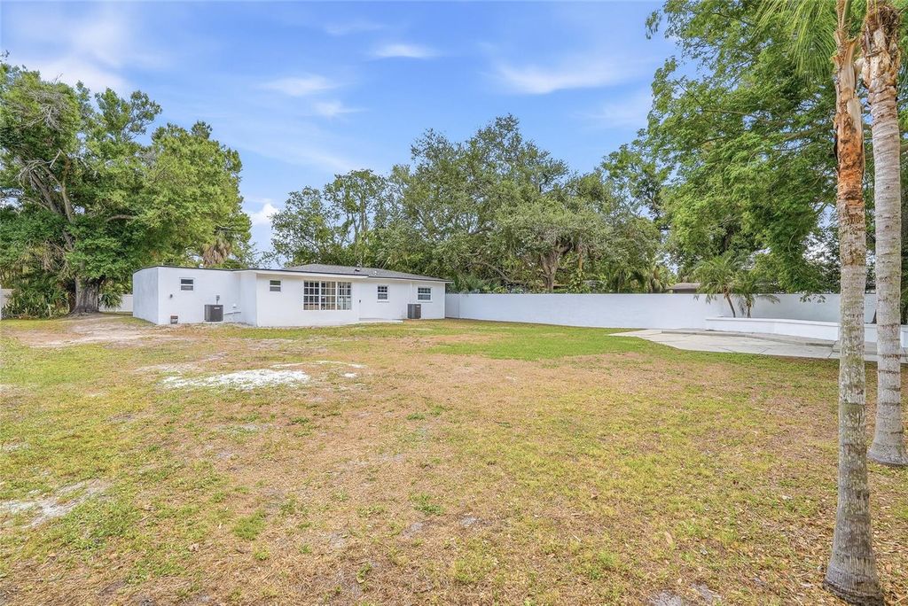 Image 37 of property listing at 4909 S ZION STREET, Tampa, FL 33611
