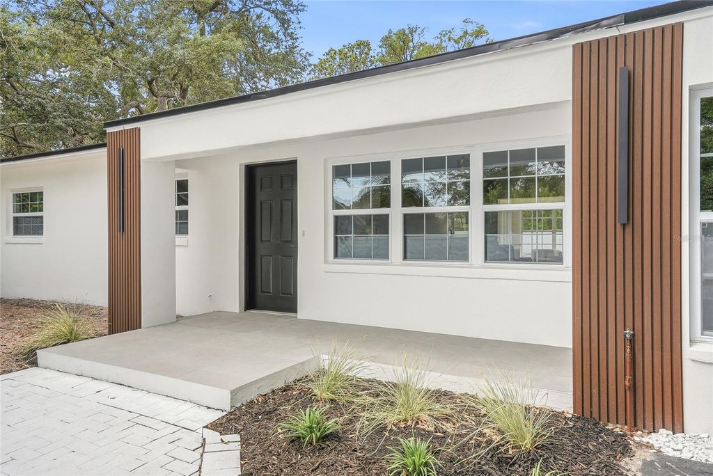 Image 42 of property listing at 4909 S ZION STREET, Tampa, FL 33611
