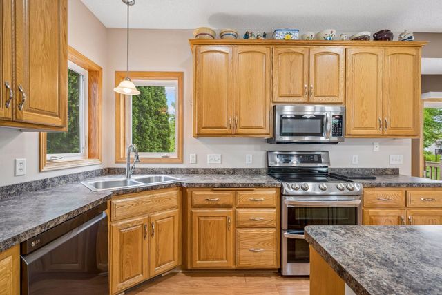 680 Kayla Lane, Hanover, MN 55341
