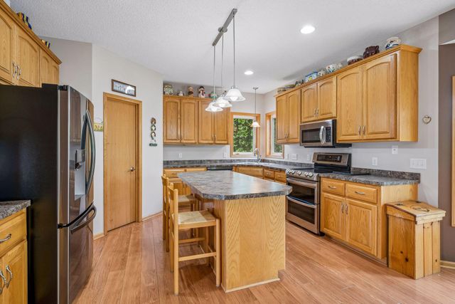 680 Kayla Lane, Hanover, MN 55341