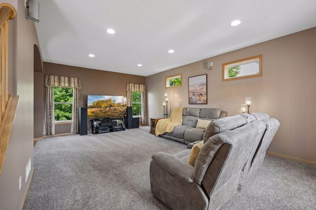 680 Kayla Lane, Hanover, MN 55341